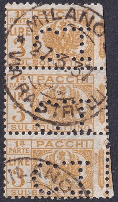 Olasz Királyság 1927-32. 50c hármascsík *C.I.* perfin bélyeg
