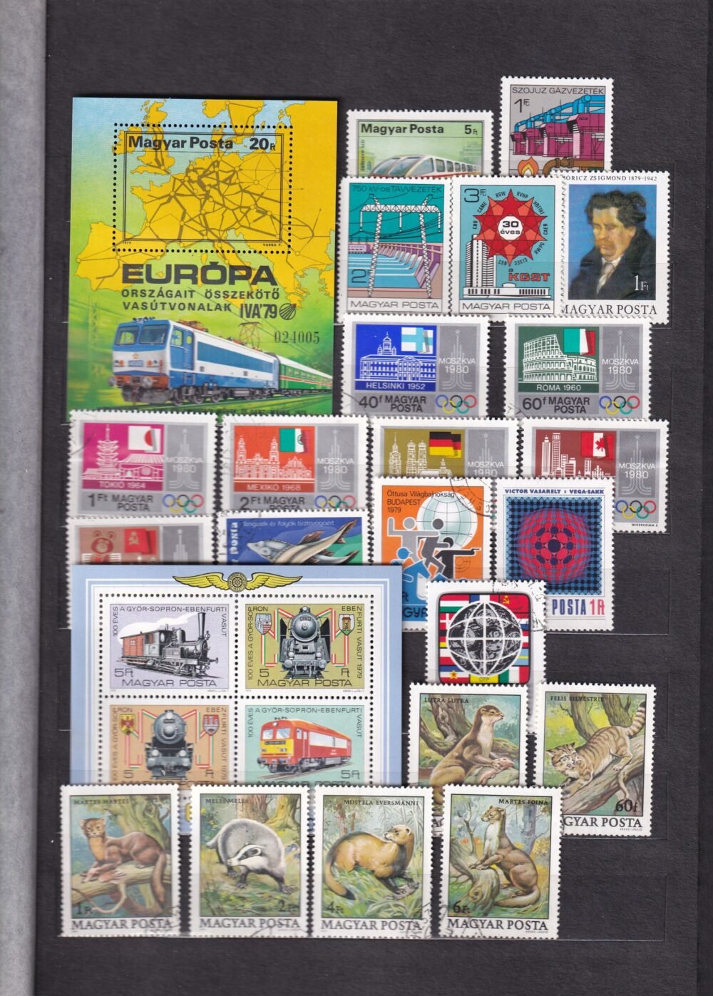 12 lapos berakó (vastag fekete lapokkal), magyar postatiszta bélyegekkel