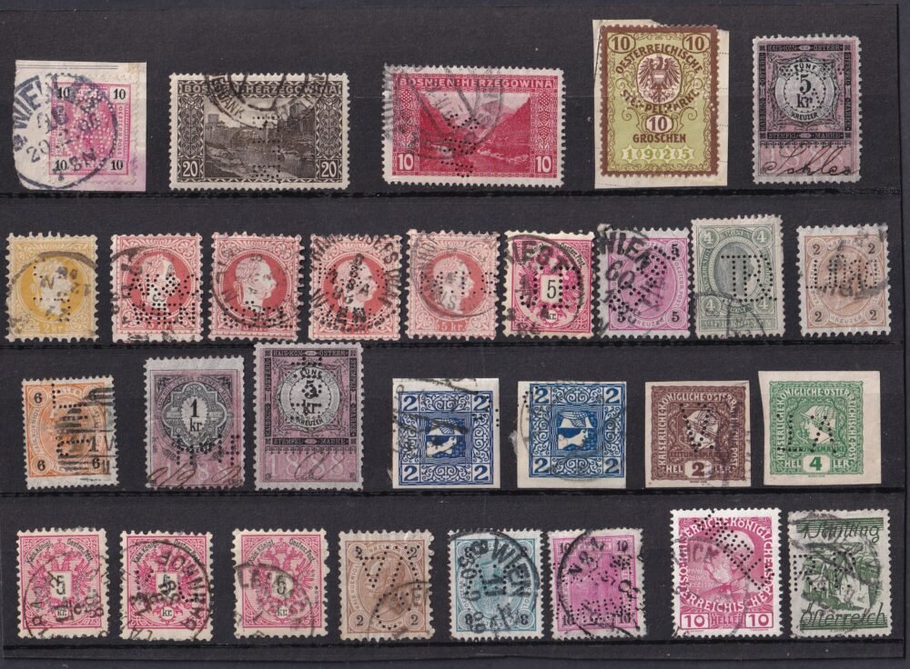 Osztrák perfin bélyegek, 2 db Bosznia-Hercegovina (R!). Illeték- és hírlapbélyegek, klasszikusok, nagyon ritka darabok!