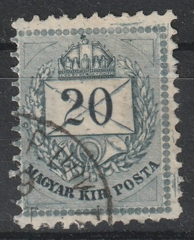 1881. Színesszámú 20 kr – elkenődött képrészletekkel (főként a boríték hajtóka vonalán), keskeny fogazás: 18,5 mm