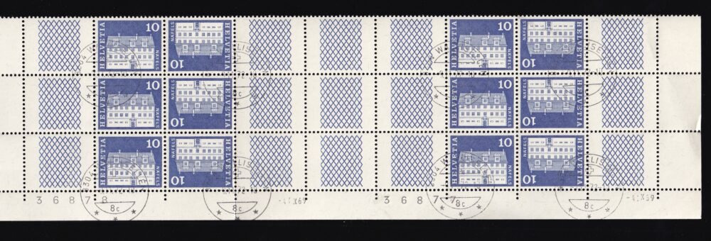 1972. Svájc. 10 c névértékű bélyeg alkalmi bélyegzéssel, ívszéli fordított (tête-bêche) párok csíkban, 1+3+1 elrendezésben, ívközéprésszel