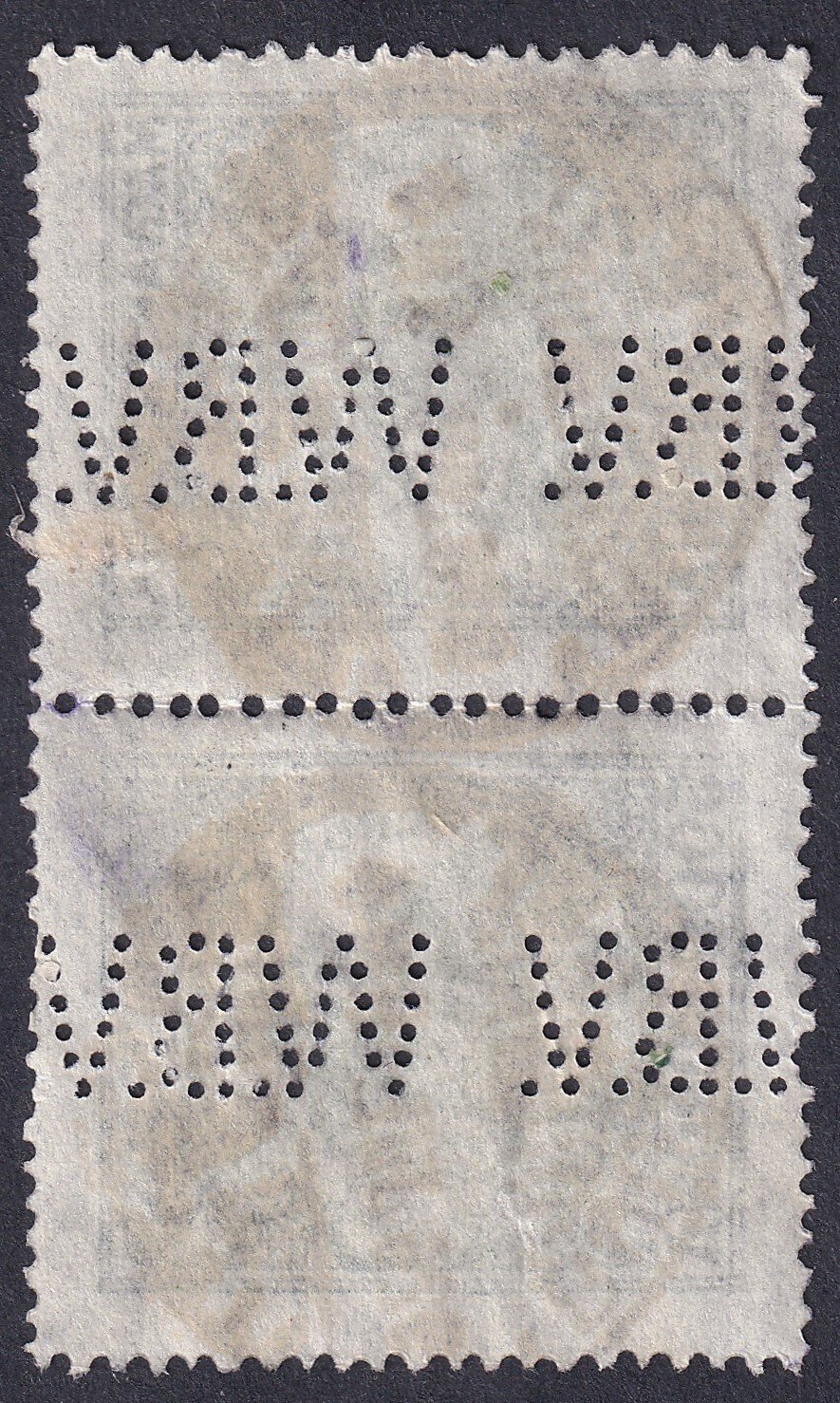 "W.B.V." perfin bélyeg párban