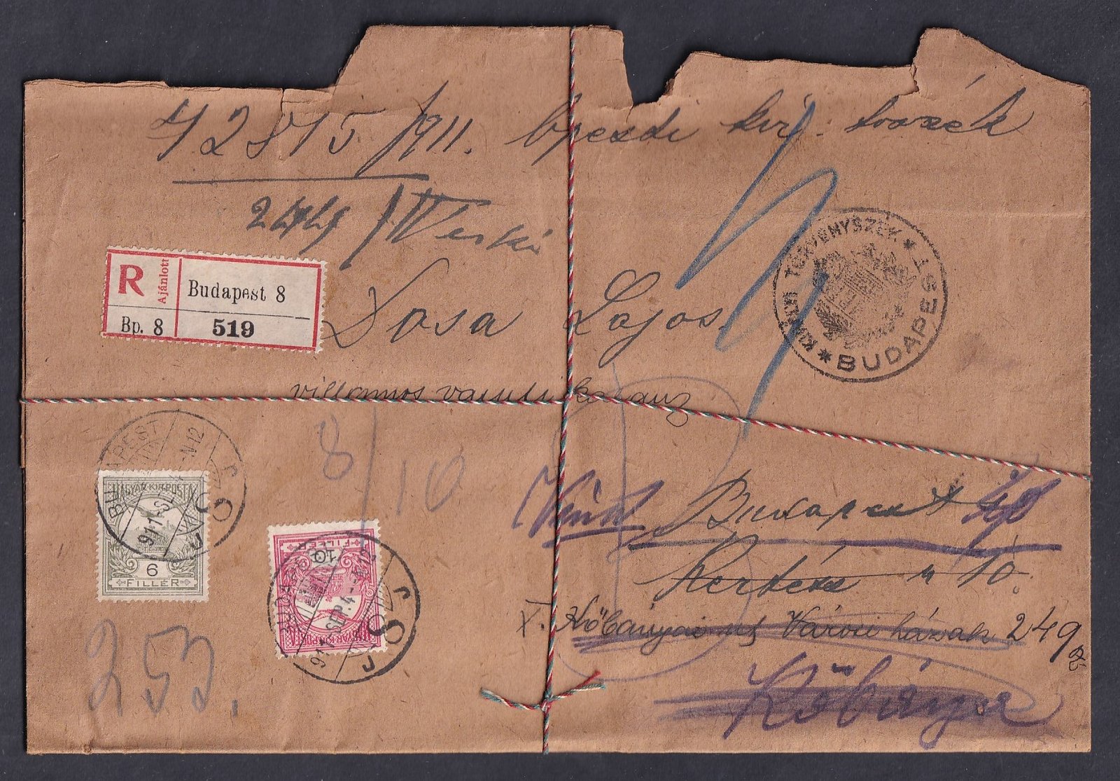 1911. A Budapesti Királyi Törvényszék által feladott ajánlott levél, nem kézbesített küldemény, eredeti, bontatlan levéltári csomagban megőrizve.