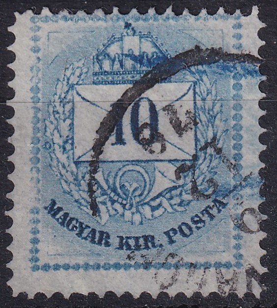 1874. 10 kr, erős kopásnyomokkal, alul látványosan javított gyöngyökkel – igazán látványos darab!