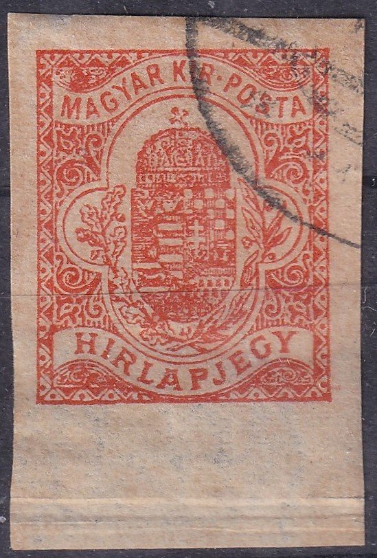 1904. Hírlapbélyeg széles (9 mm) ívszéllel - érdekesség az ívszélen kihúzott papírránc