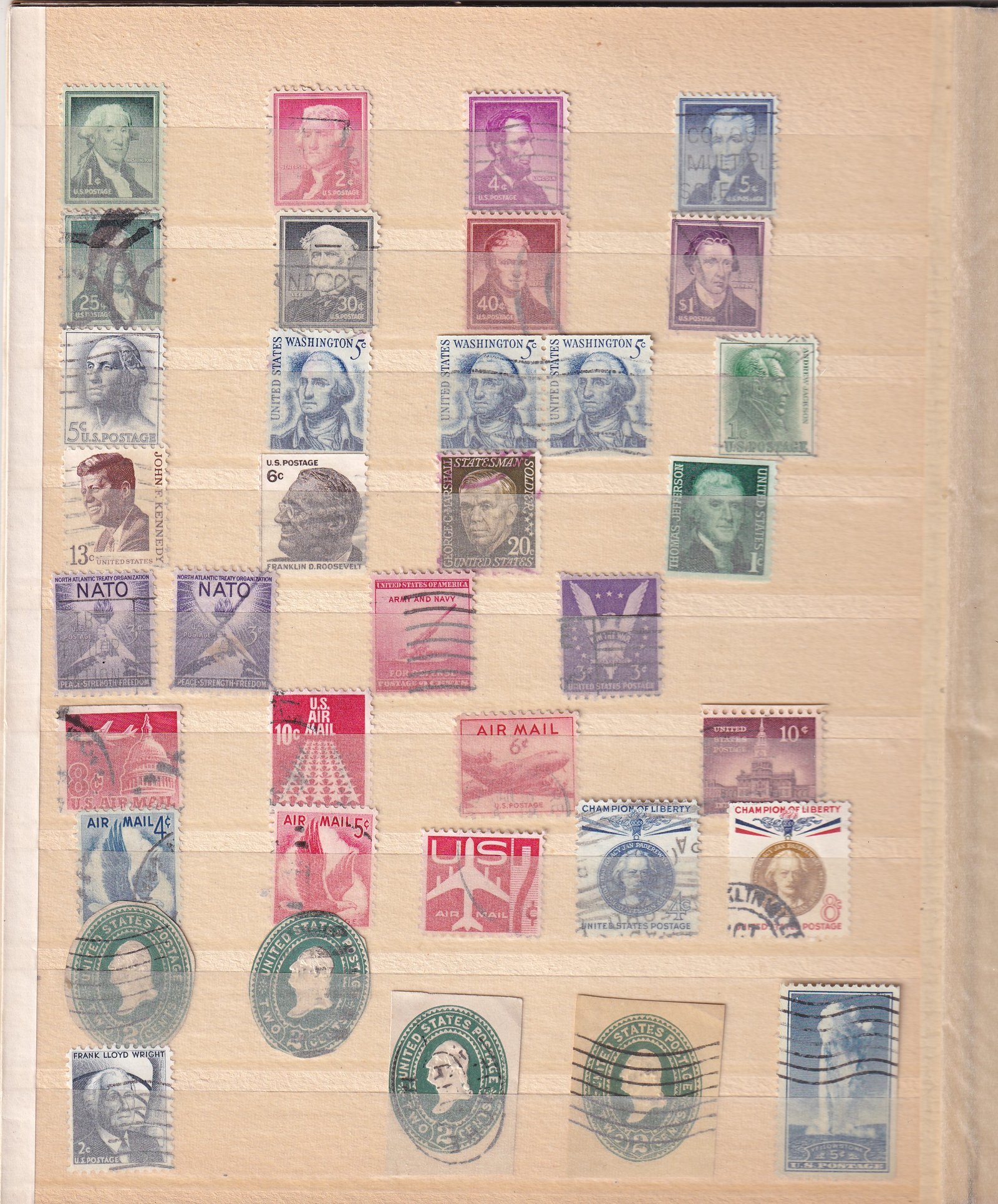 Amerikai gyűjtemény, több speciális résszel, nagyon erős városi előértéktelenítés gyűjteménnyel.