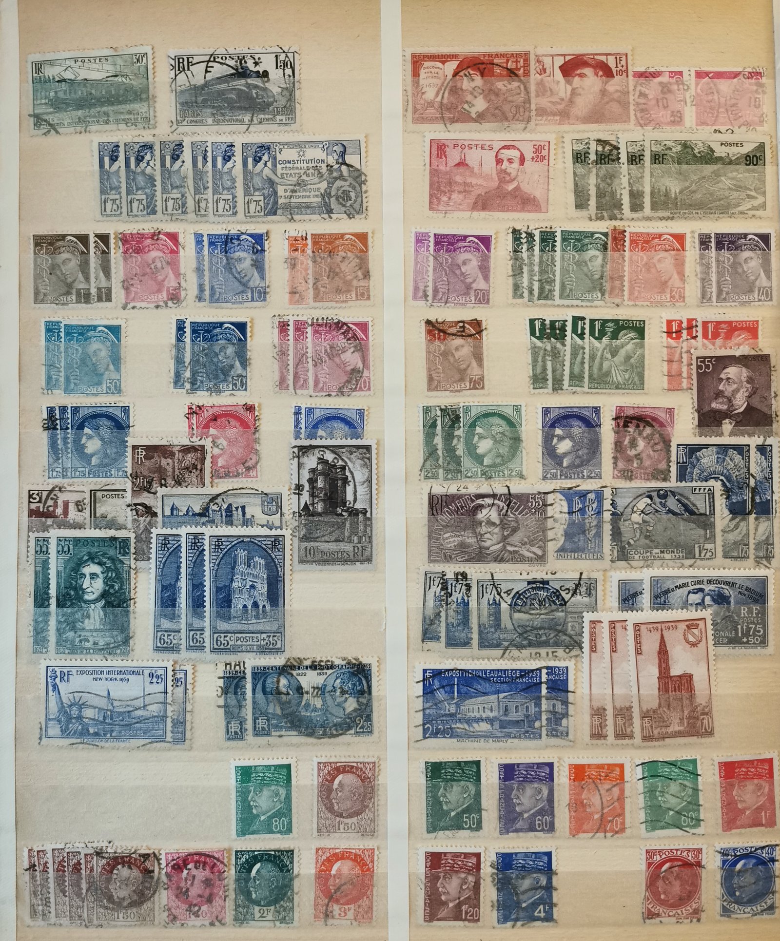 Franciaország vegyes alapgyűjtemény kéthasábos berakóban (csomagpontra szállítható)