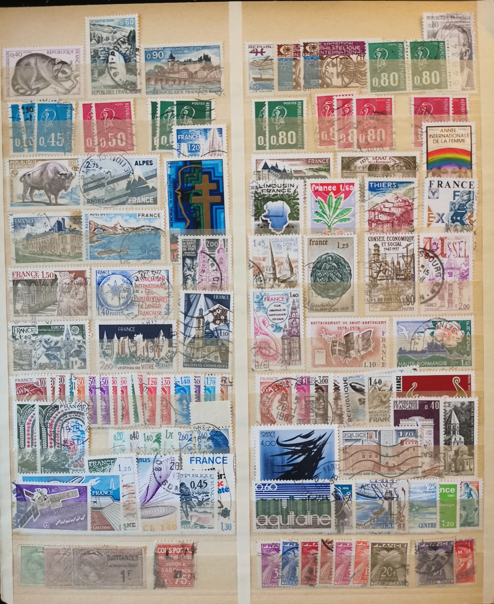 hdrpl Franciaország vegyes alapgyűjtemény kéthasábos berakóban (csomagpontra szállítható)