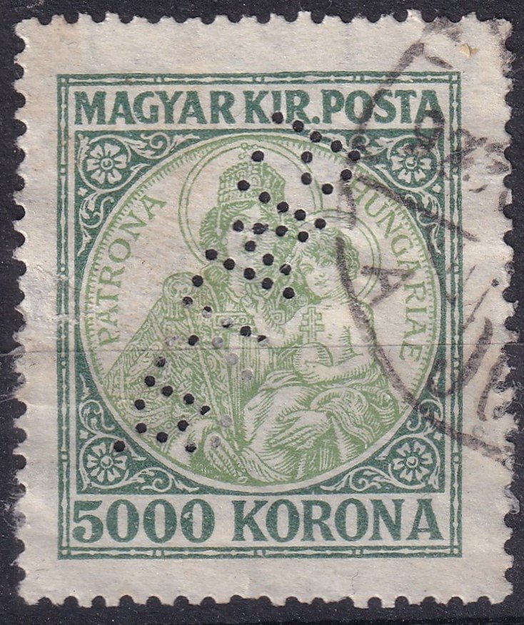 *PMKB* céglyukasztás