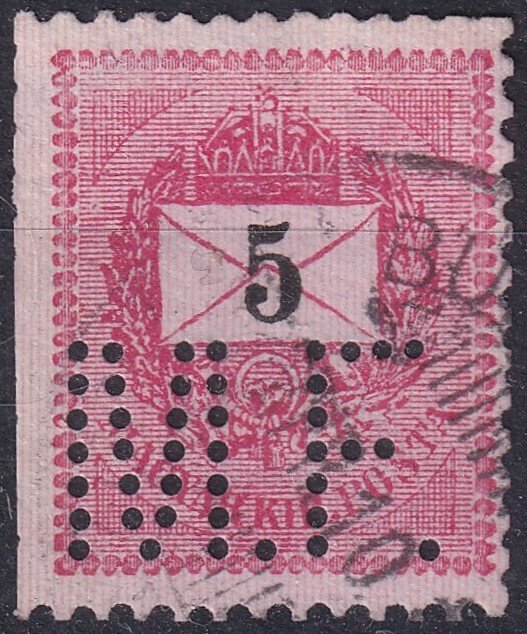 *MF* céglyukasztás