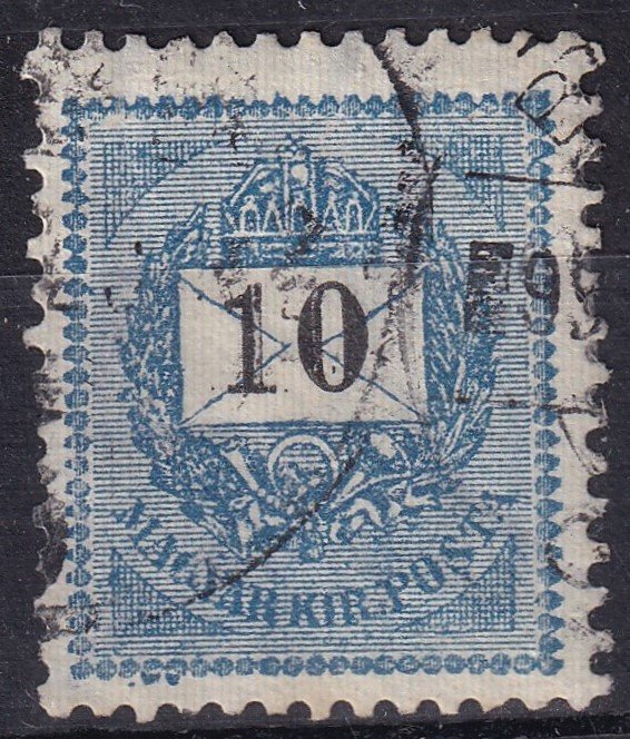 1898. 10 kr /E/ – hasadt számjegy (a számjegyek közepén festékhiány figyelhető meg; mindkét számjegyen jelen van, így jóval ritkább változat).