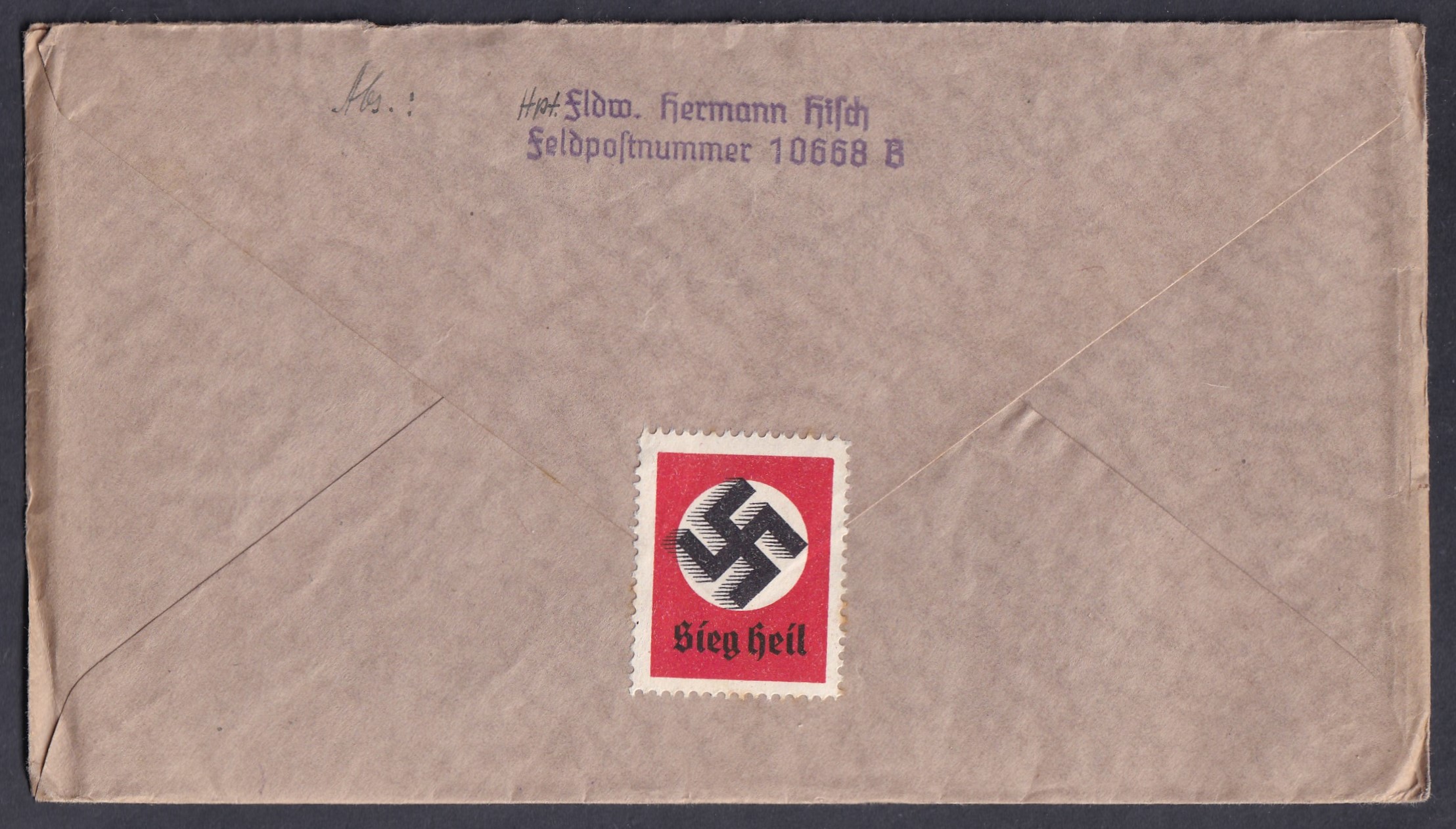 I. világháború, Wehrmacht Feldpost levél „Feldpostnummer 10668 B” jelzéssel, a Luftwaffe Sperrfeuer-Batterie 54 (légvédelmi tüzérség) alakulatához köthető, Oberstabsintendantur bélyegzéssel, propaganda „Sieg Heil” vignettával. Azonosított katonai egységhez tartozó darab.