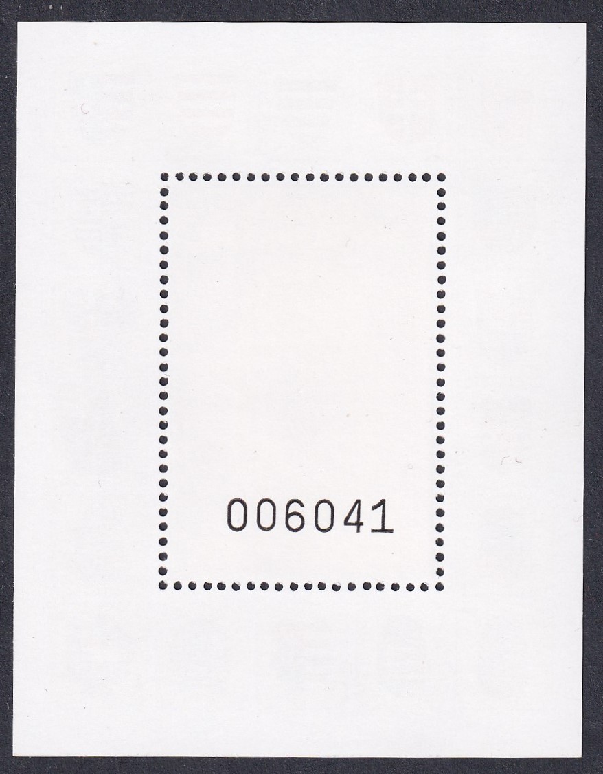 1990. Magyar Bélyegkincstár, benne a hologramos blokk fekete sorszámmal, tokkal