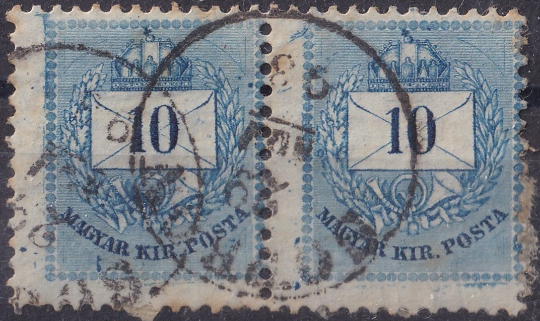 IMG_20260912_0018.4 1881. II. 10kr pár intenzív festék foltokkal és erősen elcsúszott fogazással - SOPRON